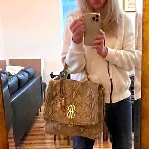 Beautiful Bill Blass chain link shoulder bag